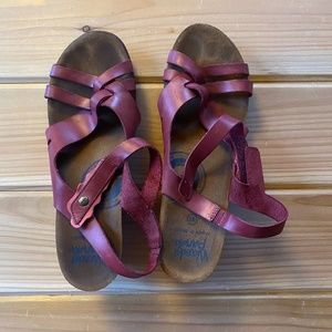 Wanda Panda Sandals